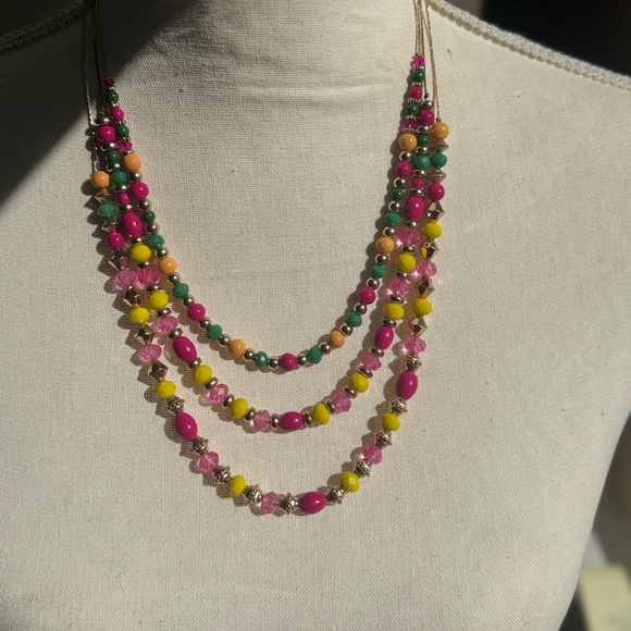 DEVIKA STATEMENT  NECKLACE - Picture 8 of 10